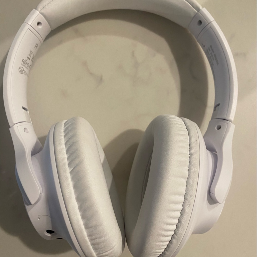 KVIDIO over the ear padded Wireless Headphones